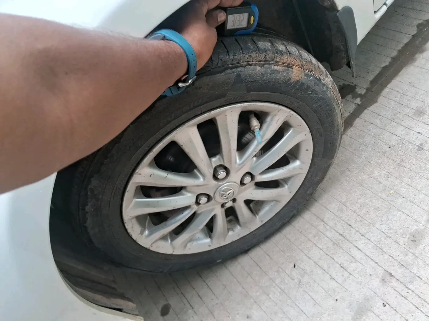2018 Toyota Etios VXD PLATINUM, Diesel, Manual, 2,42,060 km, tyre