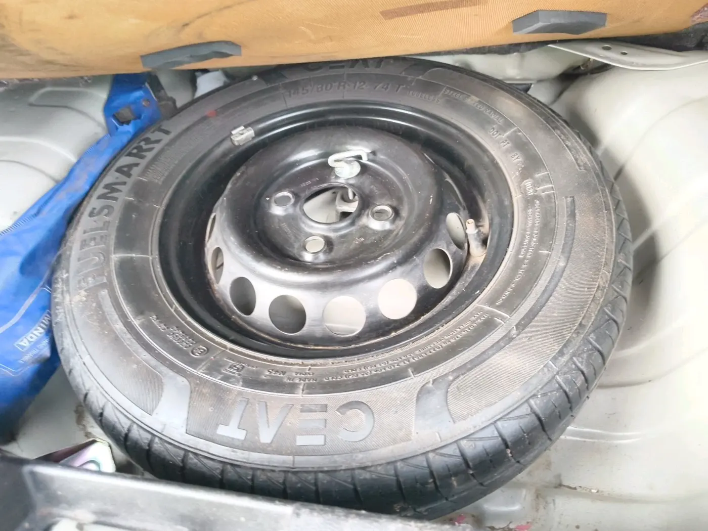 2020 Maruti Alto VXI, Petrol, Manual, 47,000 km, tyre