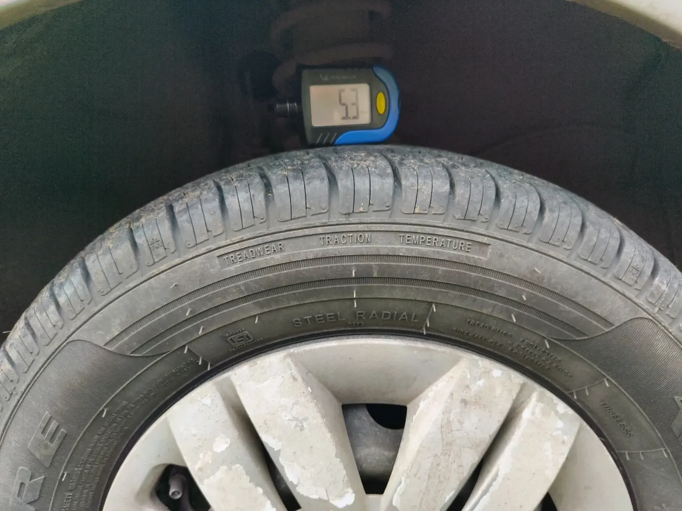 2020 Maruti Alto VXI, Petrol, Manual, 47,000 km, tyre