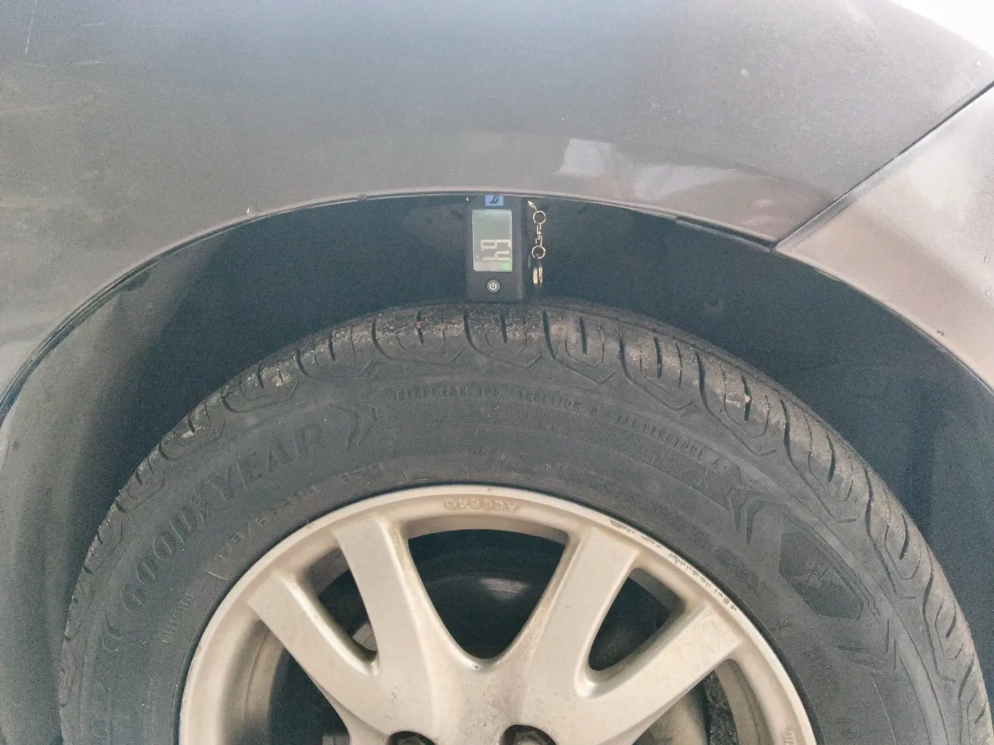 2017 Honda Brio VX AT, Petrol, Automatic, 40,330 km, tyre