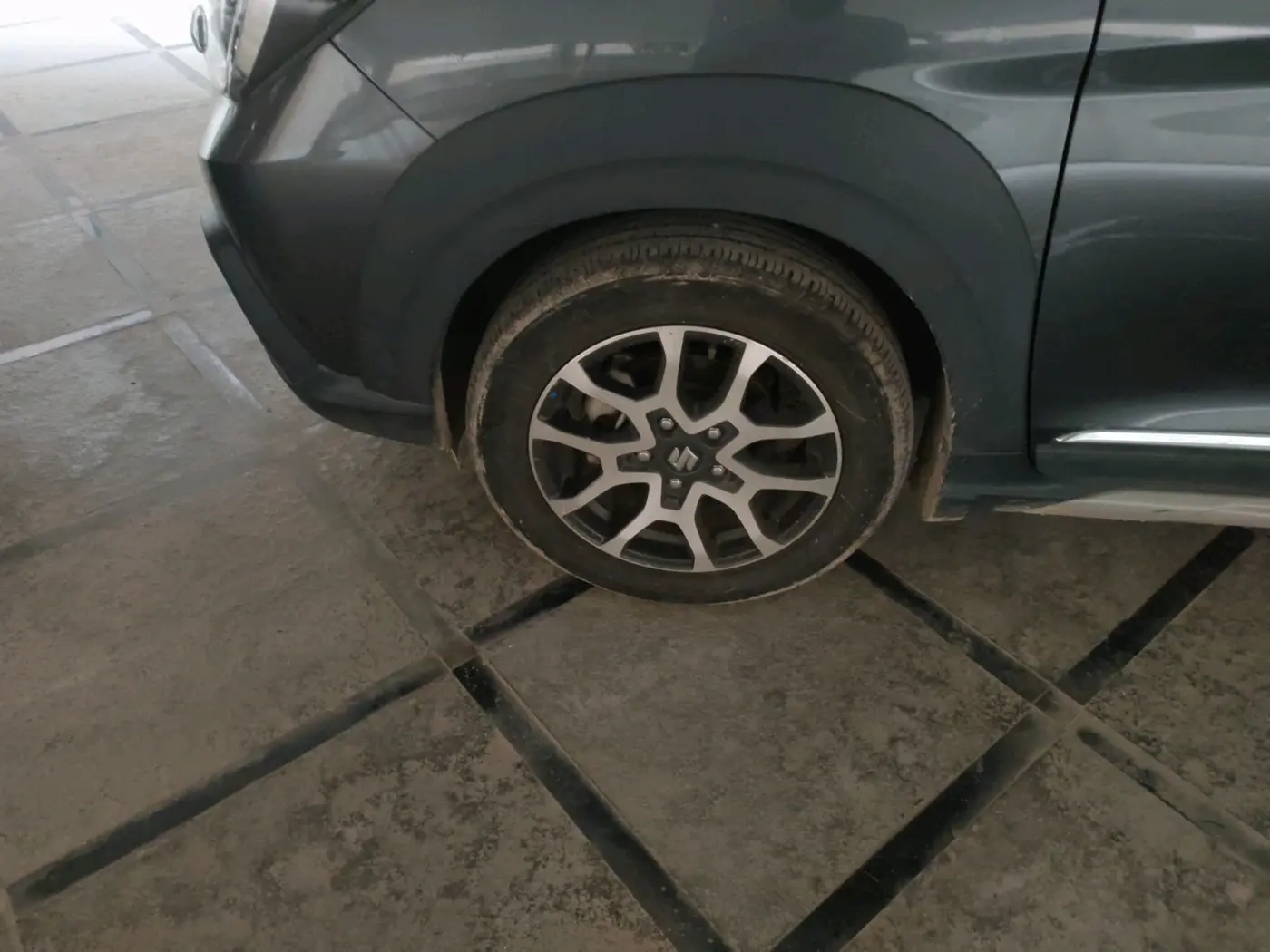 2022 Maruti XL6 ZETA AT, Petrol, Automatic, 58,117 km, tyre
