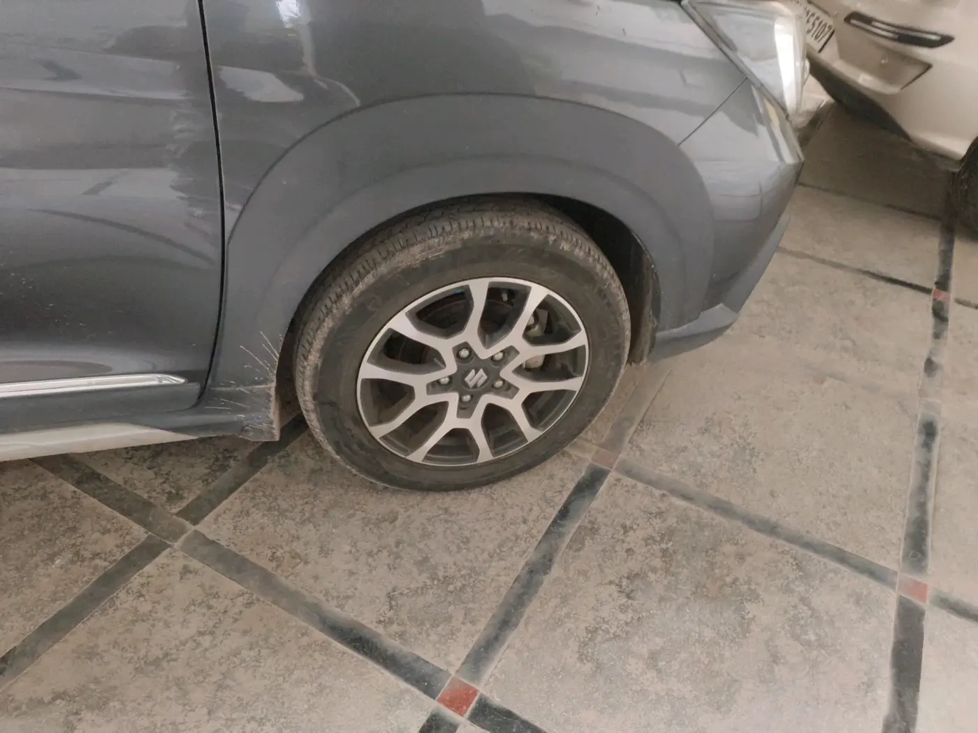 2022 Maruti XL6 ZETA AT, Petrol, Automatic, 58,117 km, tyre