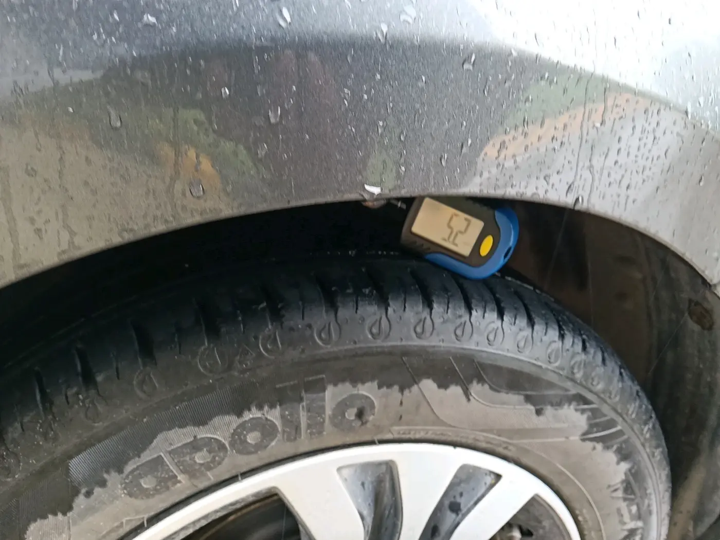 2022 Tata Tiago XZA PETROL, Petrol, Automatic, 31,365 km, tyre