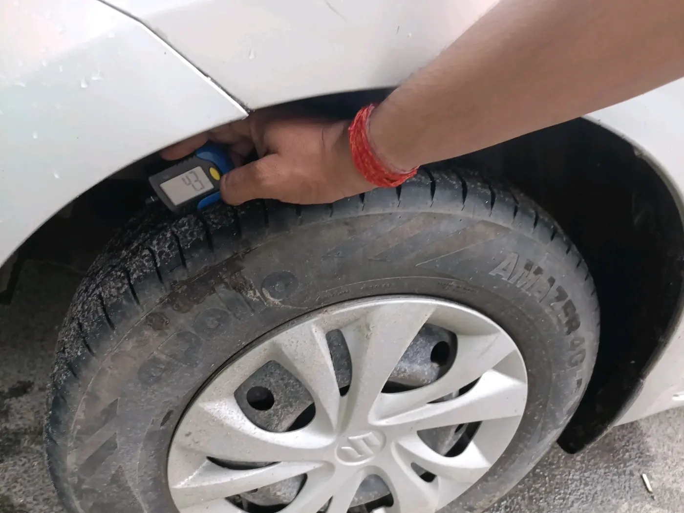 2021 Maruti Swift VXI, Petrol, Manual, 77,949 km, tyre