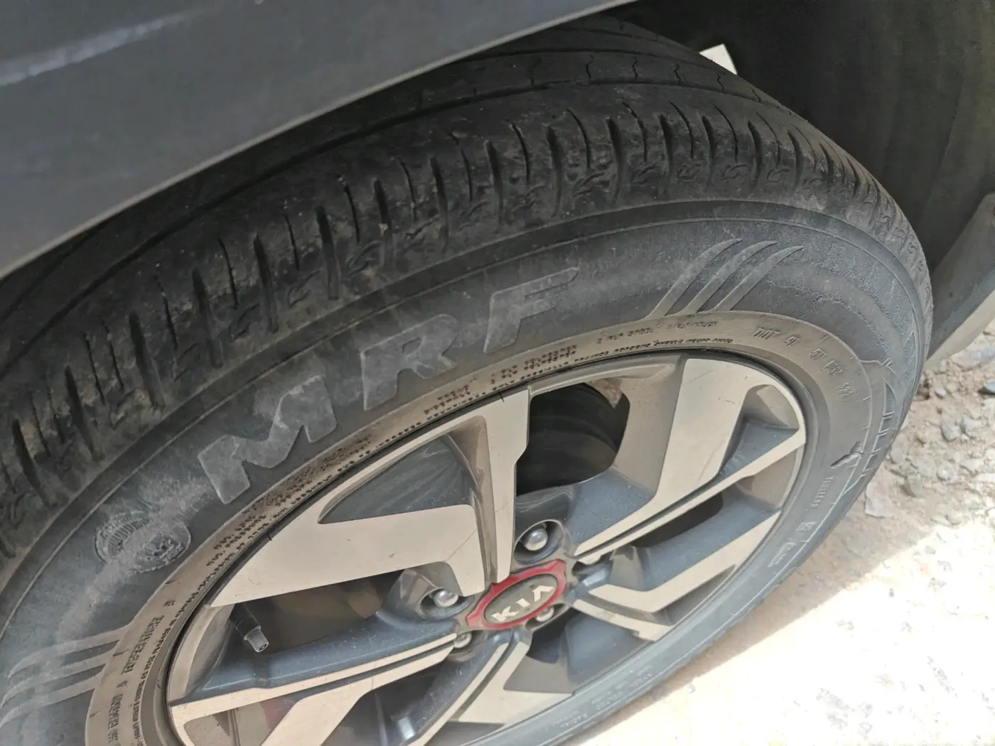 2021 KIA SONET GTX PLUS 1.0 DCT, Petrol, Automatic, 1,03,678 km, tyre
