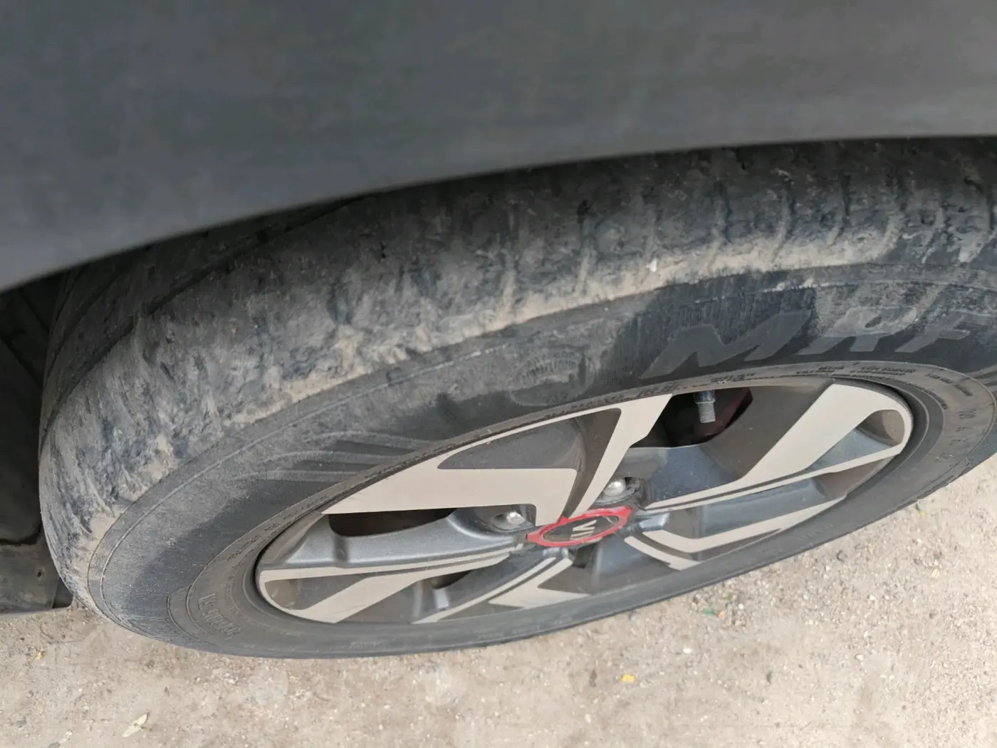 2021 KIA SONET GTX PLUS 1.0 DCT, Petrol, Automatic, 1,03,678 km, tyre
