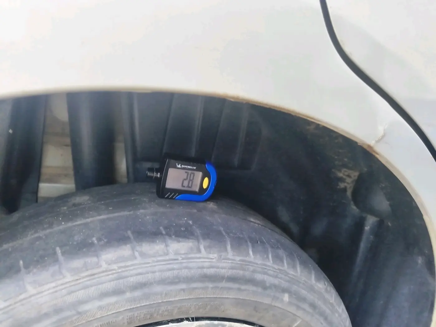 2018 Maruti Dzire ZXI PLUS AMT, Petrol, Automatic, 61,170 km, tyre