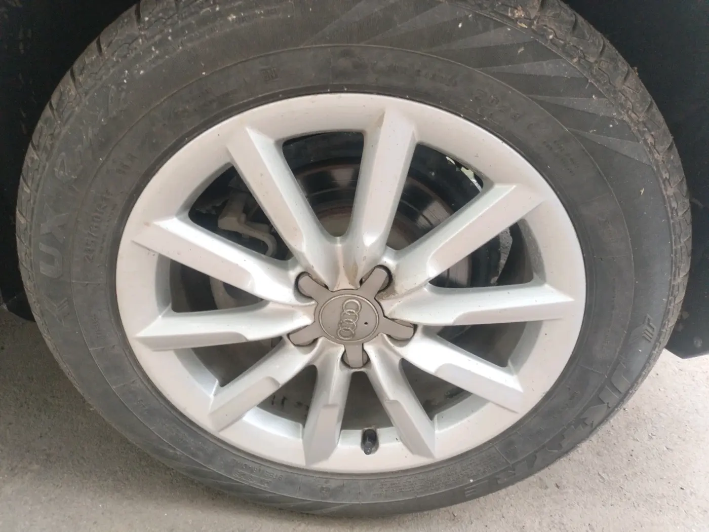 2013 Audi Q3 2.0 TDI QUATTRO, Diesel, Automatic, 65,965 km, tyre