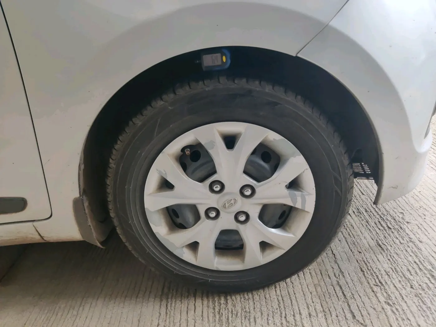 2014 Hyundai Grand i10 SPORTZ 1.2 KAPPA VTVT, Petrol, Manual, 80,593 km, tyre
