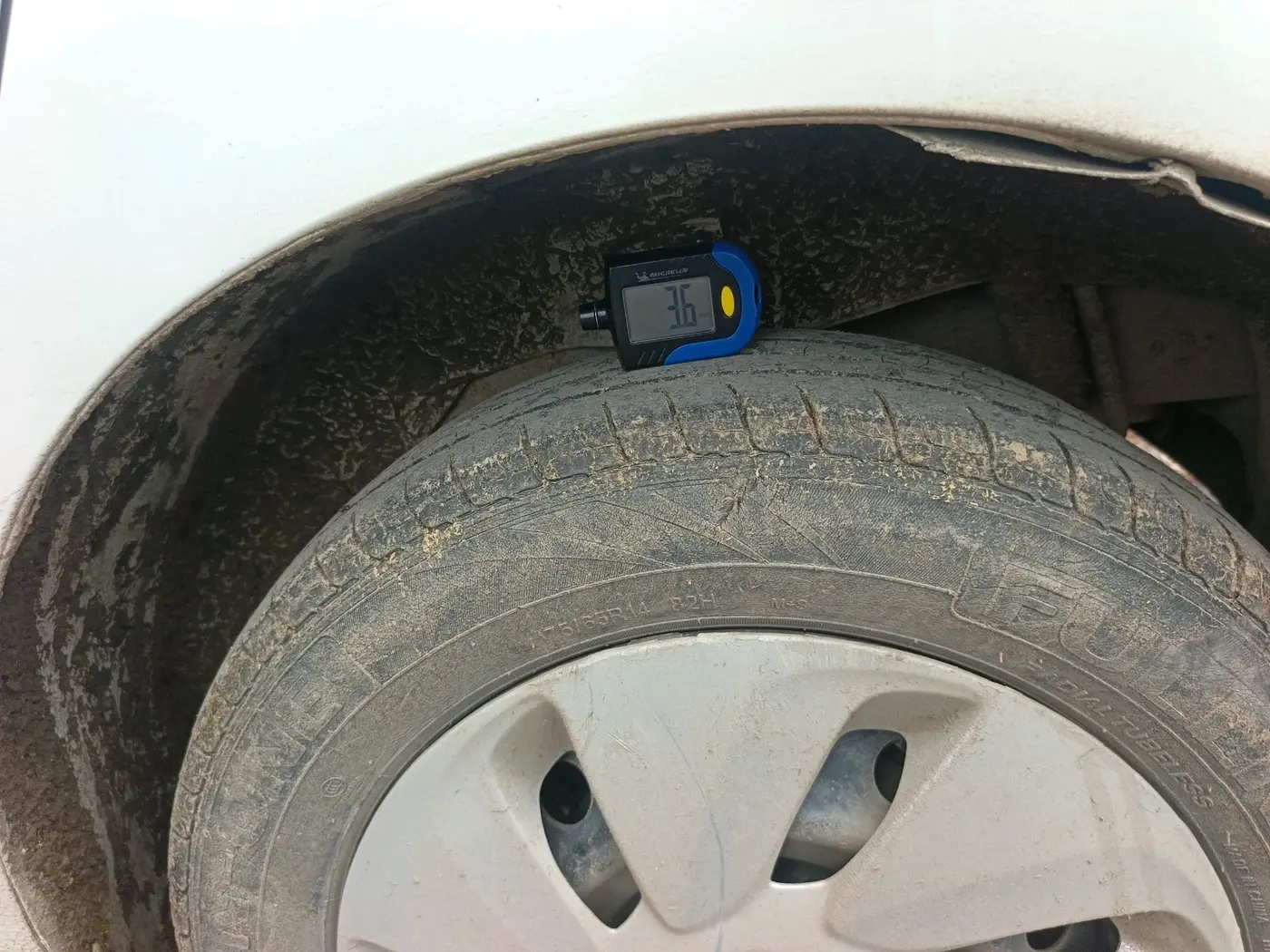 2016 Maruti Celerio ZXI, CNG, Manual, 1,10,431 km, tyre
