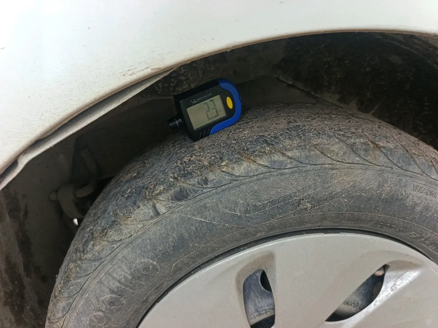 2016 Maruti Celerio ZXI, CNG, Manual, 1,10,431 km, tyre