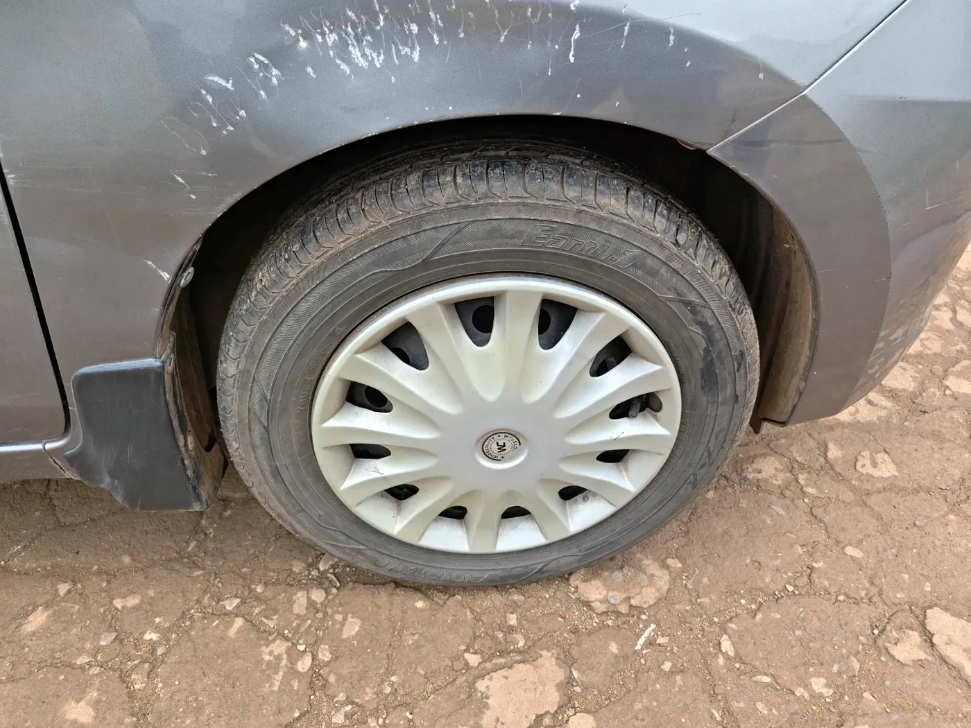 2014 Maruti Celerio VXI CNG, CNG, Manual, 95,373 km, tyre