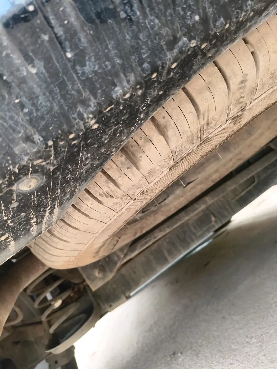 2023 Tata Harrier FEARLESS PLUS DARK EDITION AT, Diesel, Automatic, 77,659 km, tyre
