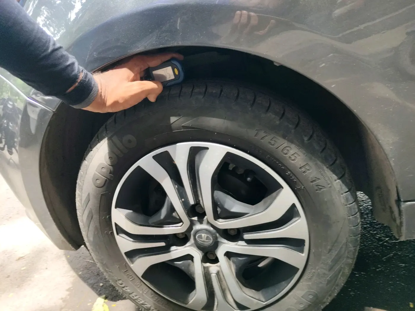 2024 Tata Tiago  XZA Plus CNG, CNG, Automatic, 44,289 km, tyre