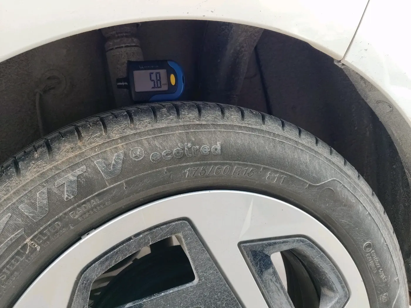 2023 Hyundai GRAND I10 NIOS SPORTZ AMT 1.2 KAPPA VTVT, Petrol, Automatic, 22,245 km, tyre