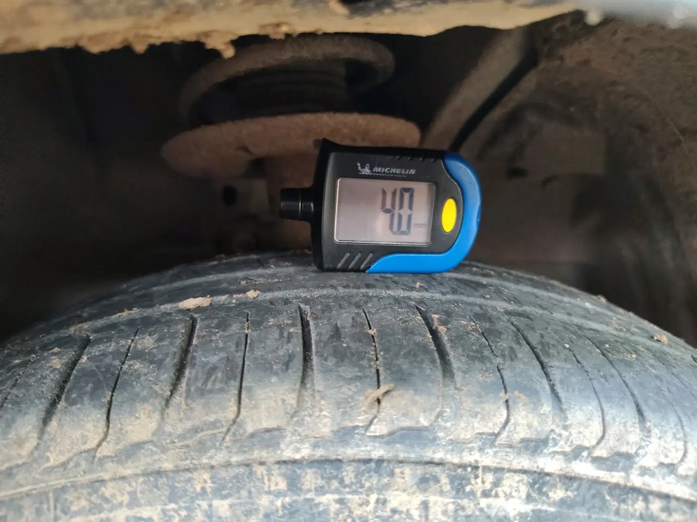2018 Mahindra KUV 100 NXT K2 P 6 STR, CNG, Manual, 81,705 km, tyre