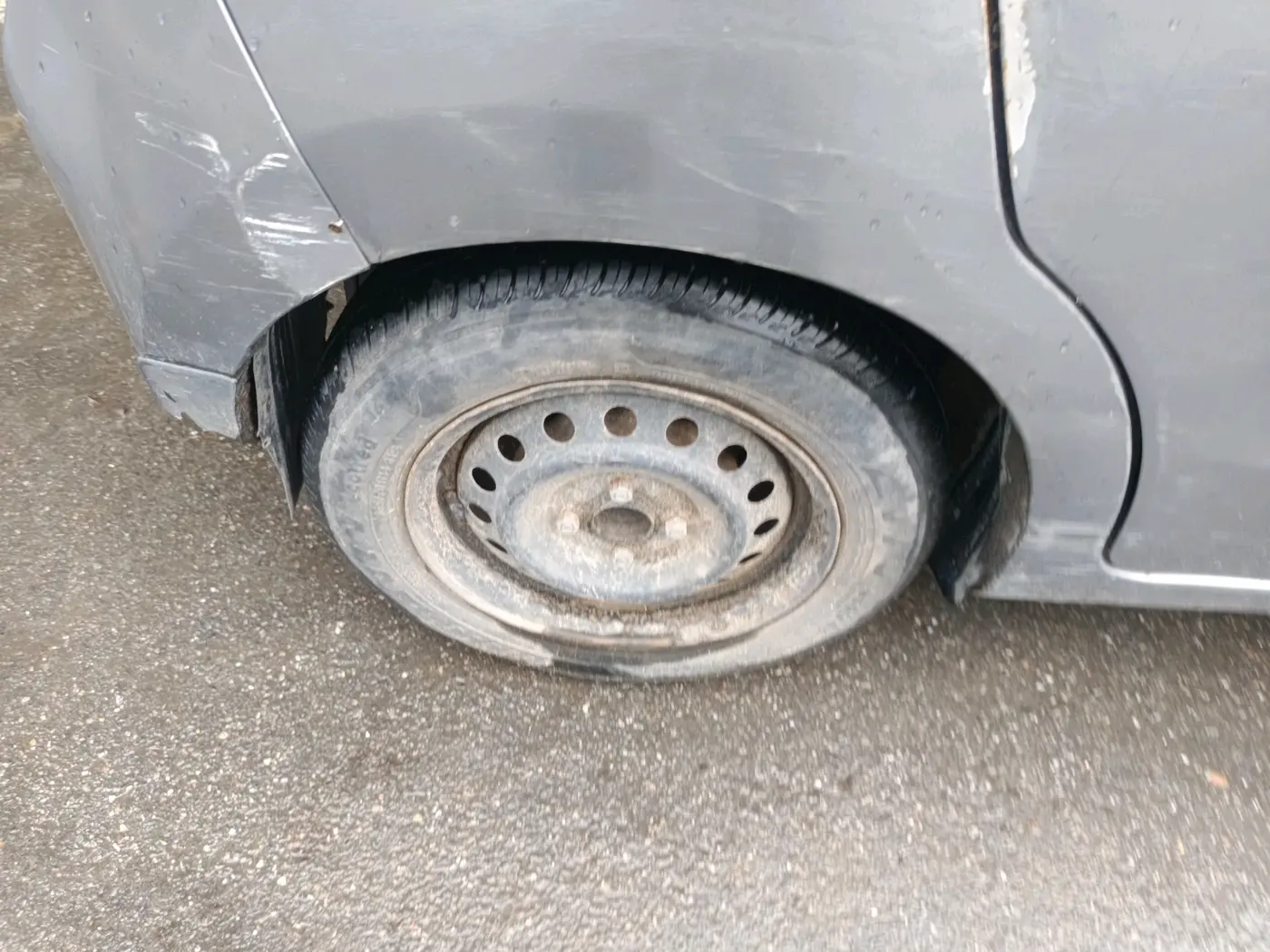 2014 Maruti Celerio VXI, CNG, Manual, 94,344 km, tyre