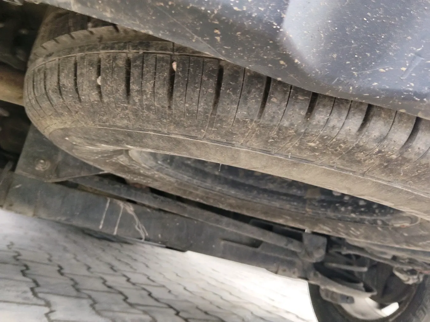 2020 Tata Harrier XZA PLUS 2.0L DUAL TONE, Diesel, Automatic, 1,25,583 km, tyre