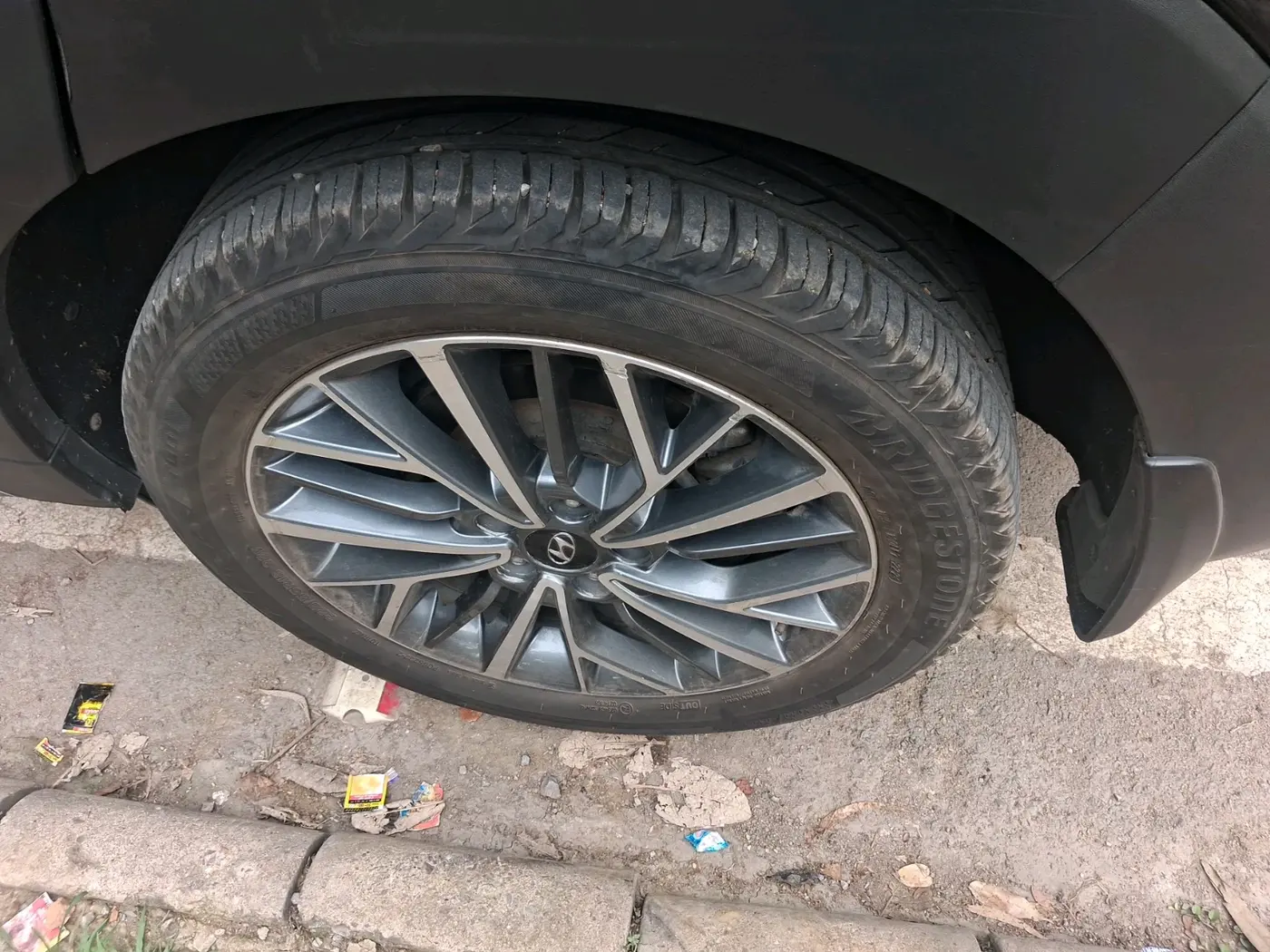 2022 Hyundai Tucson GLS 2WD AT DIESEL, Diesel, Automatic, 81,819 km, tyre