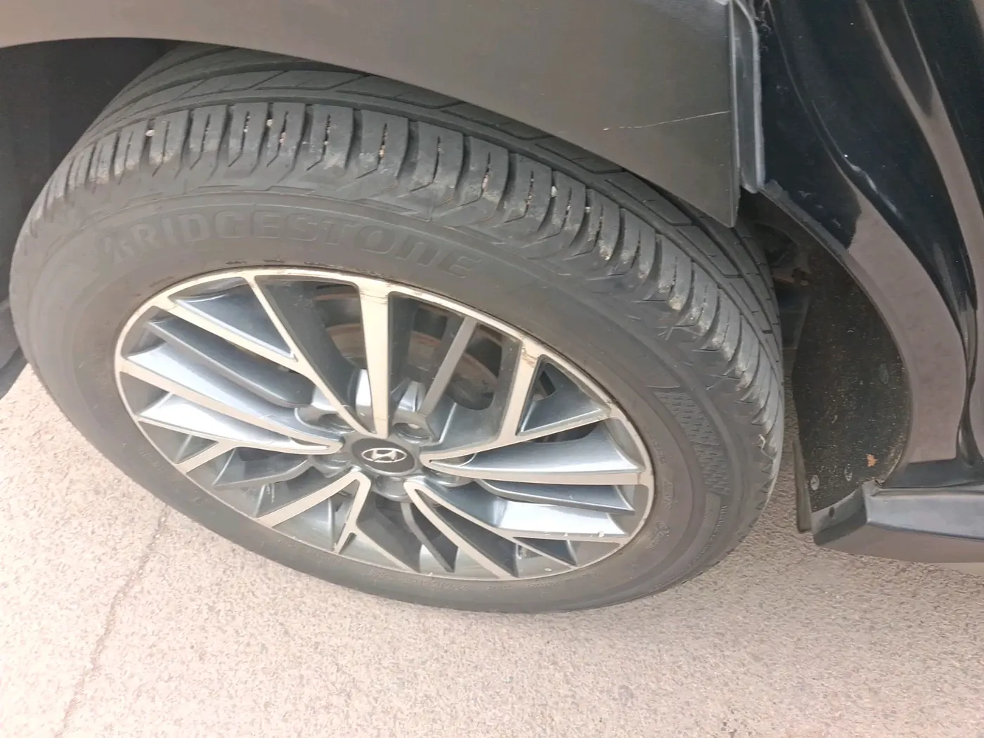 2022 Hyundai Tucson GLS 2WD AT DIESEL, Diesel, Automatic, 81,819 km, tyre