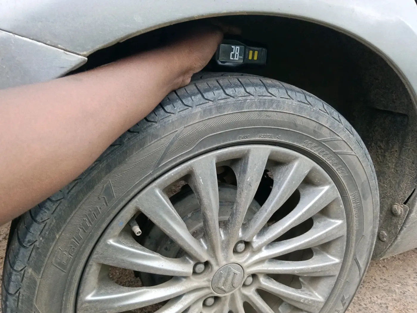 2016 Maruti Ciaz ZDI+ SHVS, Diesel, Manual, 1,57,890 km, tyre