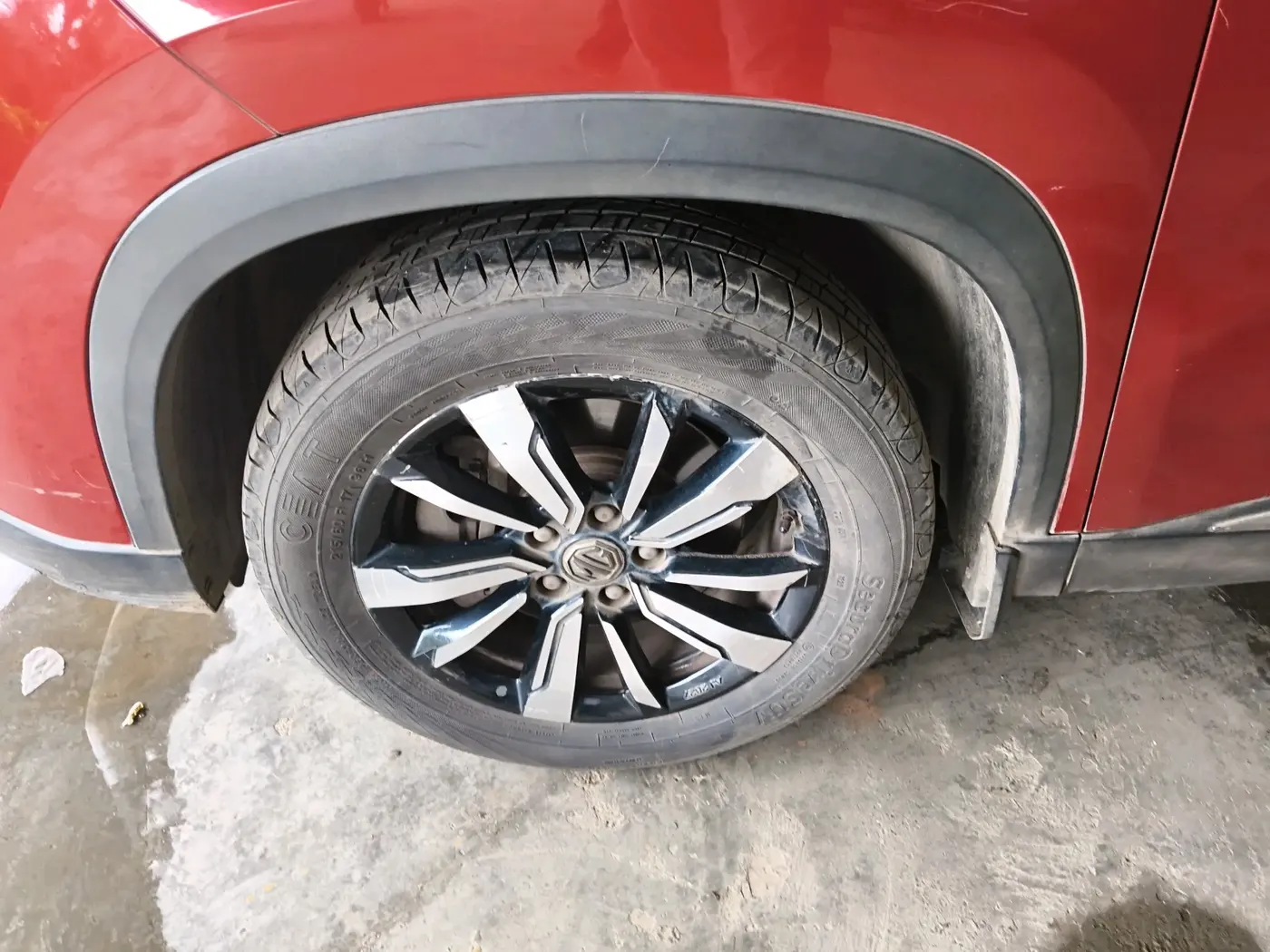 2020 MG HECTOR SHARP 1.5 DCT PETROL, Petrol, Automatic, 58,384 km, tyre