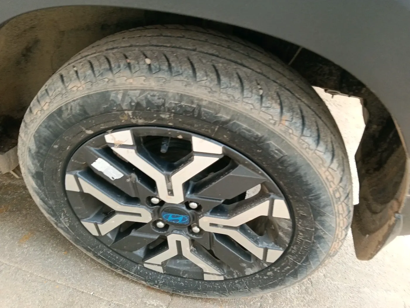 2023 Hyundai EXTER SX(O) CONNECT 1.2 AMT, Petrol, Automatic, 39,304 km, tyre
