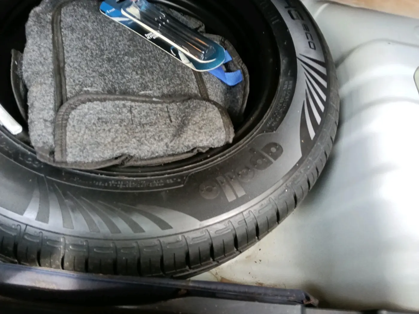 2023 Hyundai EXTER SX(O) CONNECT 1.2 AMT, Petrol, Automatic, 39,304 km, tyre