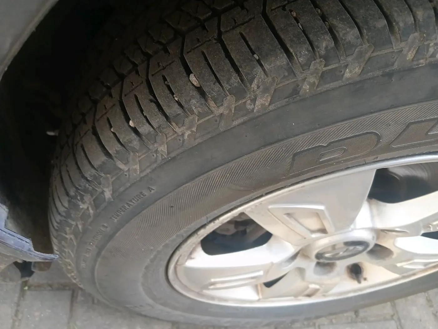 2012 Mahindra XUV500 W8, Diesel, Manual, 1,66,247 km, tyre