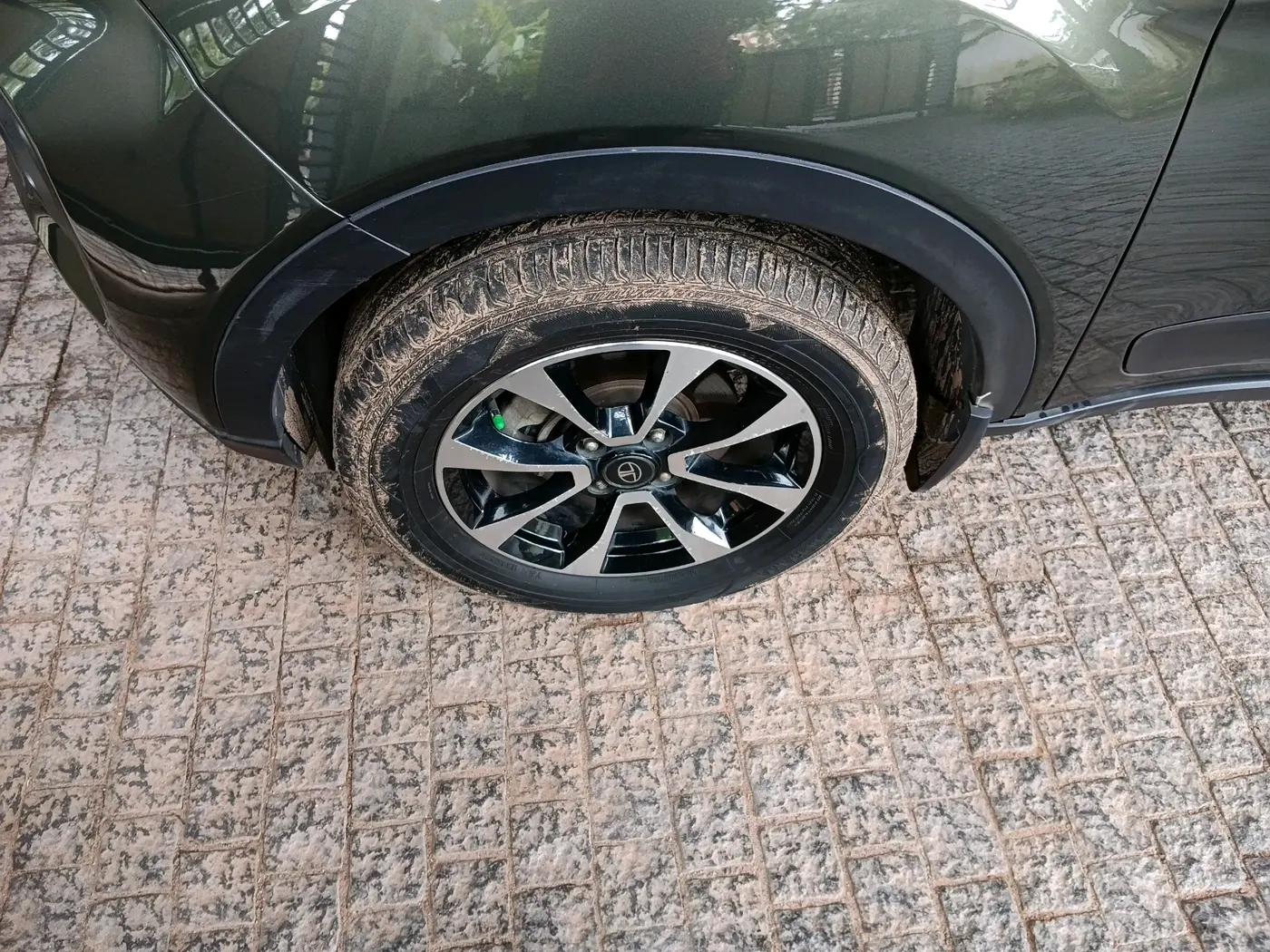 2021 Tata NEXON XZA PLUS (O) DIESEL, Diesel, Automatic, 76,409 km, tyre