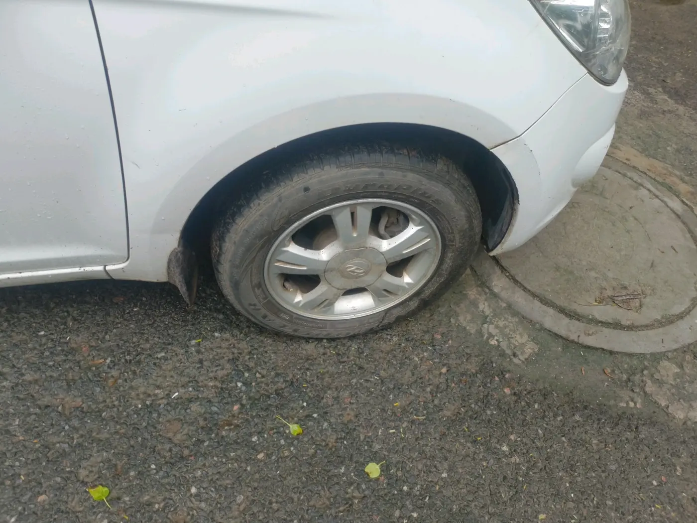 2011 Hyundai i20 ASTA (O) 1.2, Petrol, Manual, 88,302 km, tyre