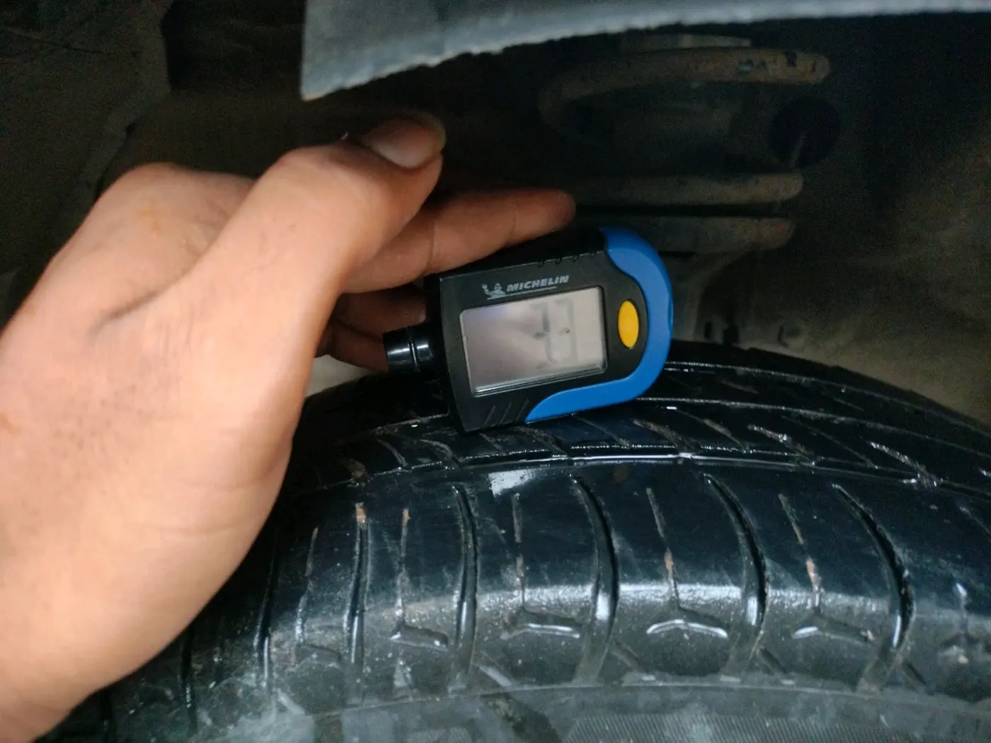 2015 Maruti Wagon R 1.0 VXI, Petrol, Manual, 94,889 km, tyre