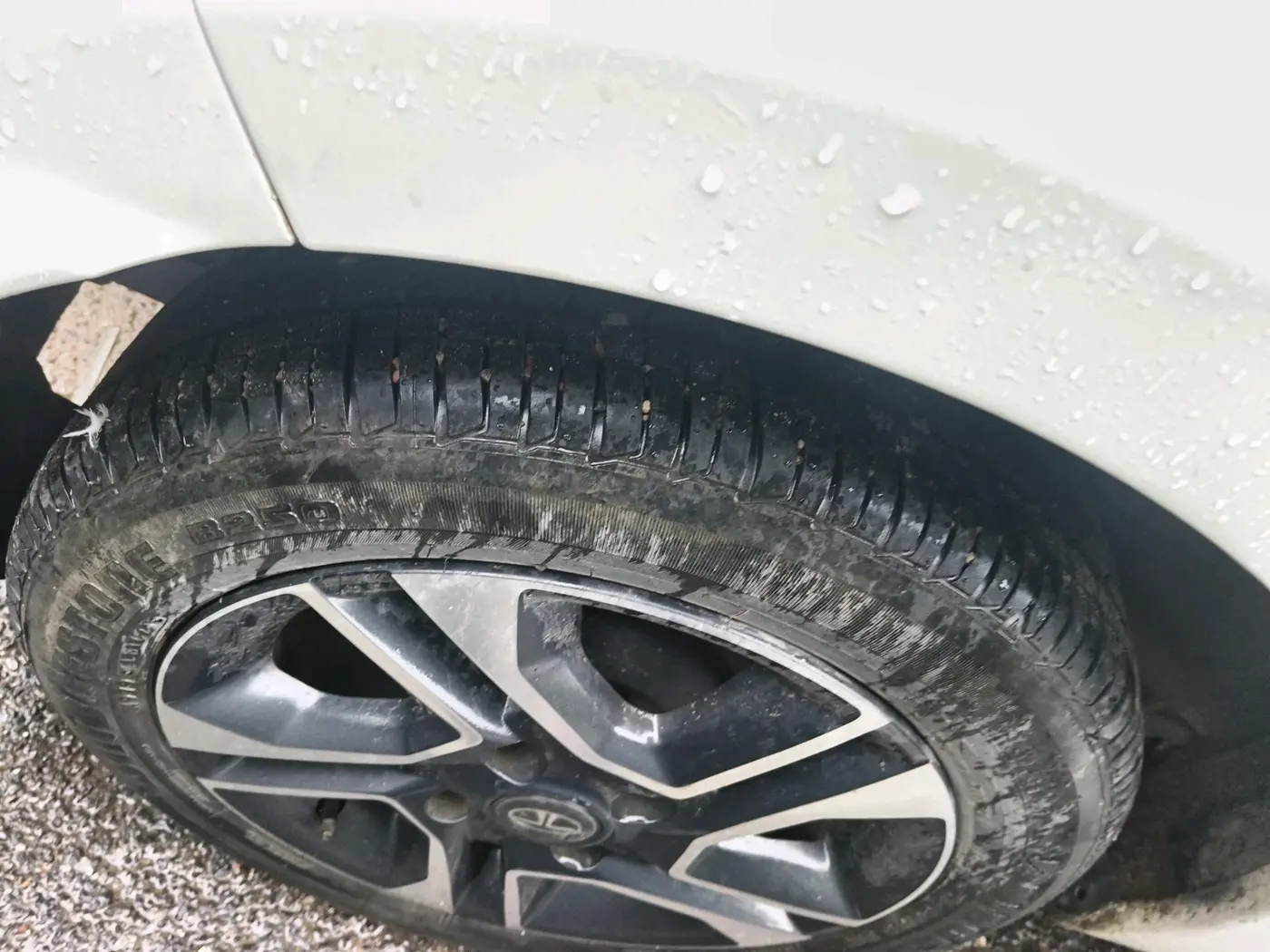 2021 Tata Tiago XZA PLUS PETROL, Petrol, Automatic, 17,486 km, tyre