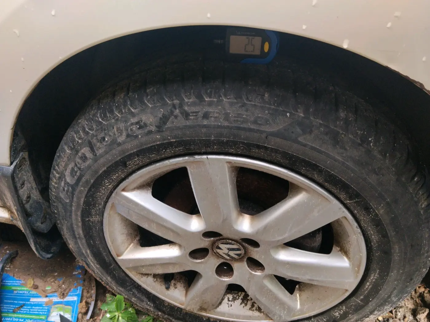 2011 Volkswagen Polo HIGHLINE1.2L, Petrol, Manual, 96,236 km, tyre