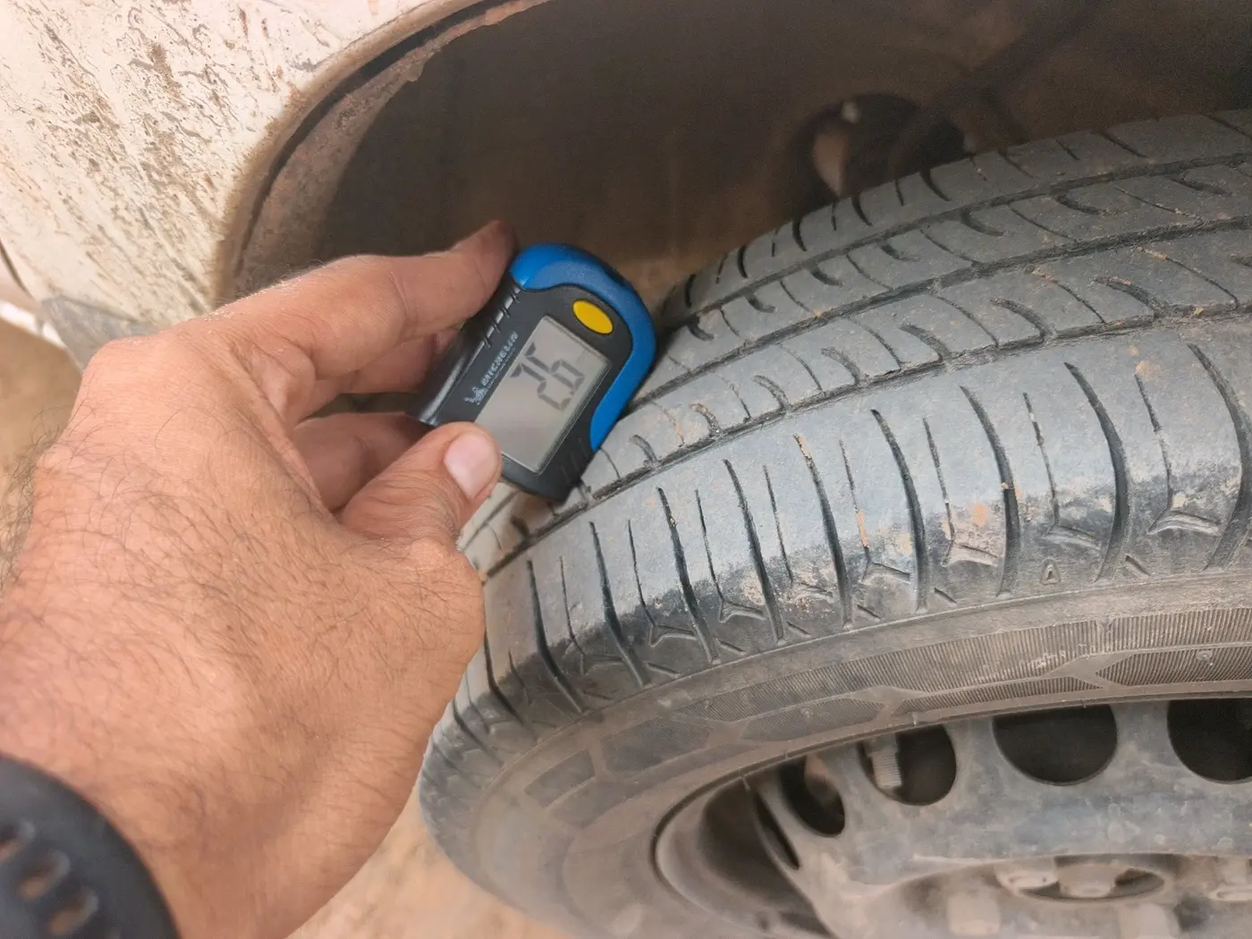 2018 Maruti Alto 800 LXI, CNG, Manual, 1,87,211 km, tyre
