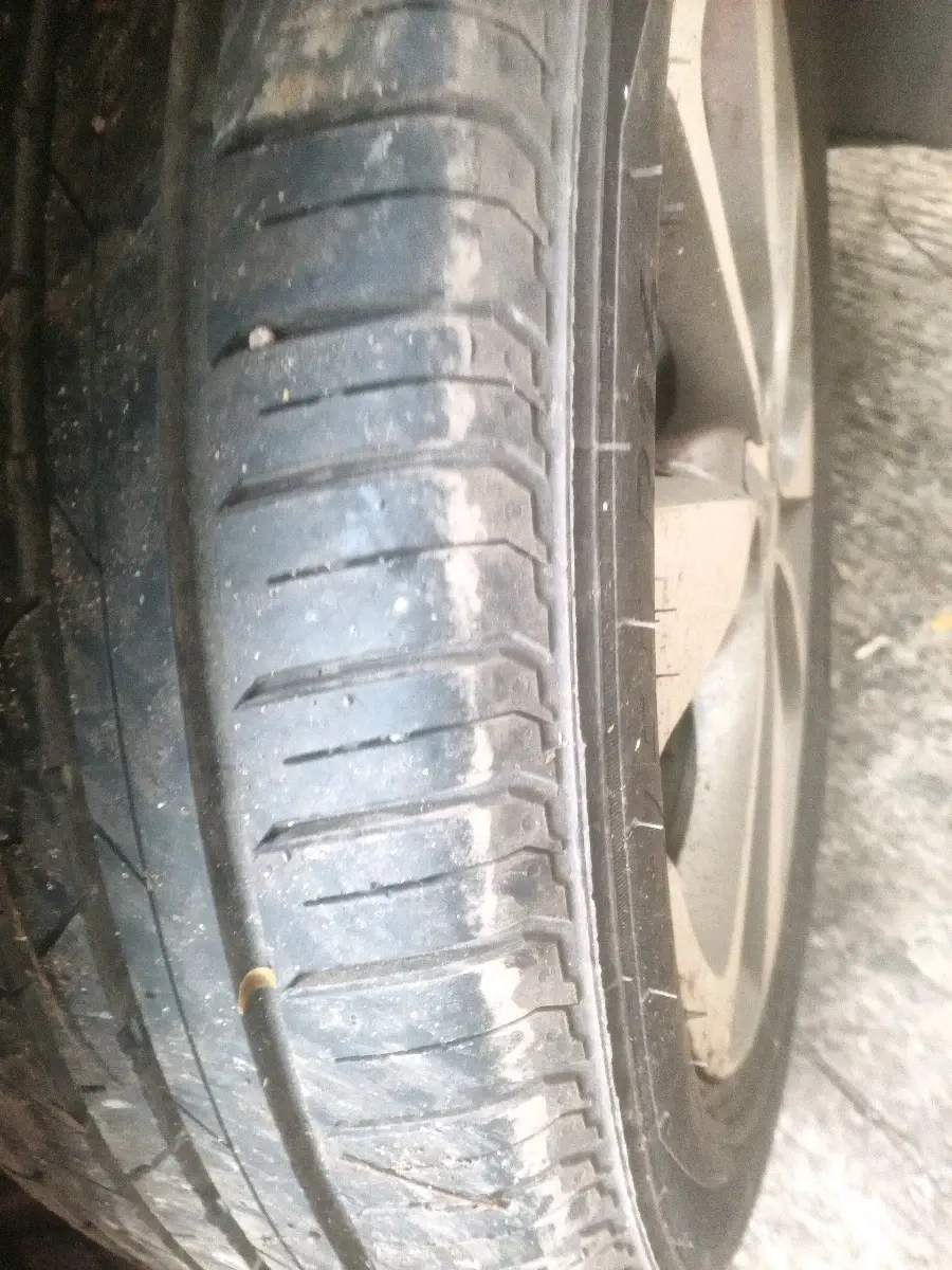2017 Hyundai Elite i20 ASTA 1.2, Petrol, Manual, 44,759 km, tyre