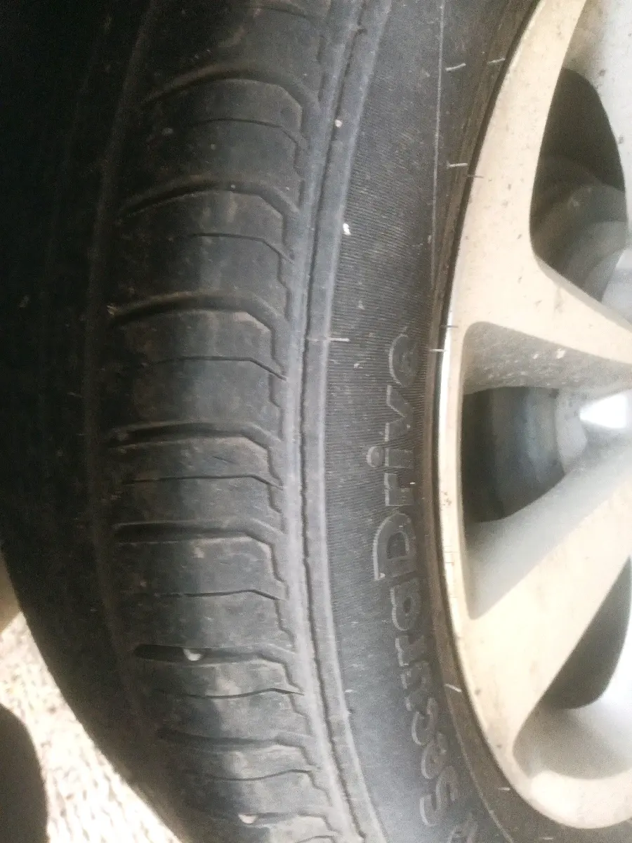 2017 Hyundai Elite i20 ASTA 1.2, Petrol, Manual, 44,759 km, tyre