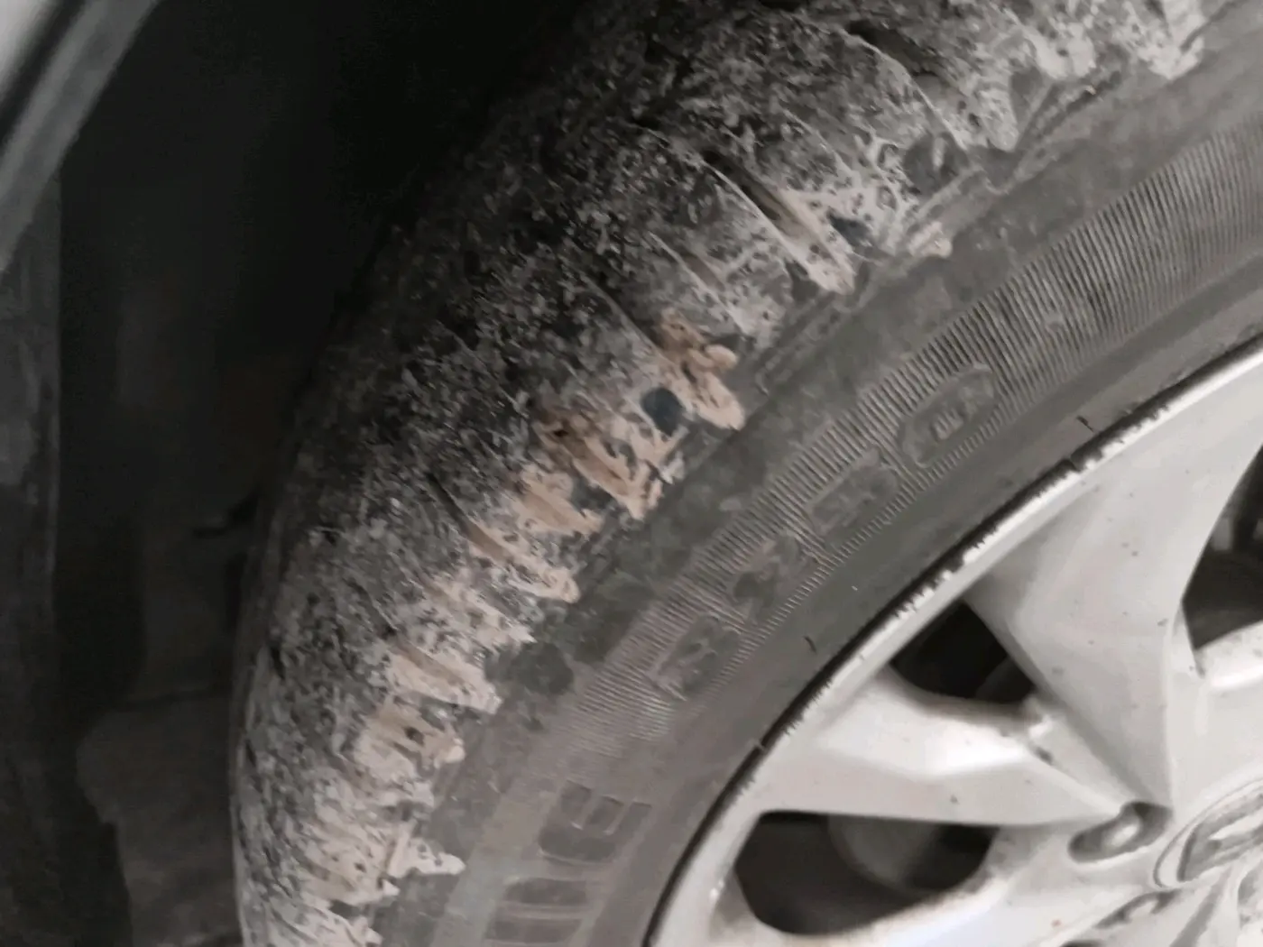 2019 Honda Amaze 1.2L I-VTEC VX CVT, CNG, Automatic, 1,22,566 km, tyre