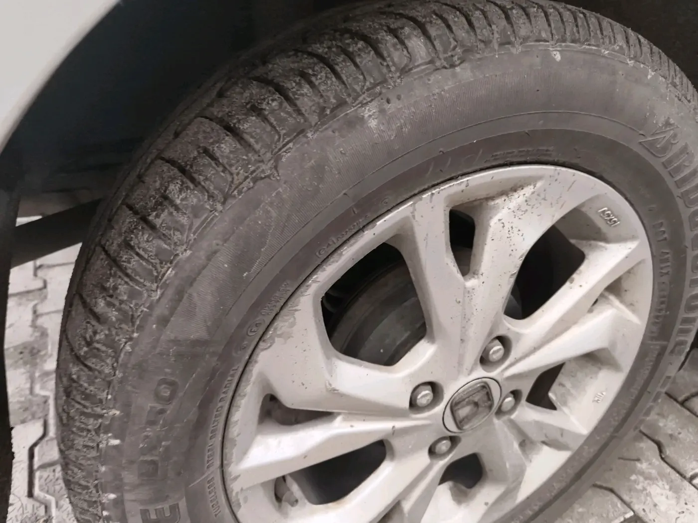 2019 Honda Amaze 1.2L I-VTEC VX CVT, CNG, Automatic, 1,22,566 km, tyre