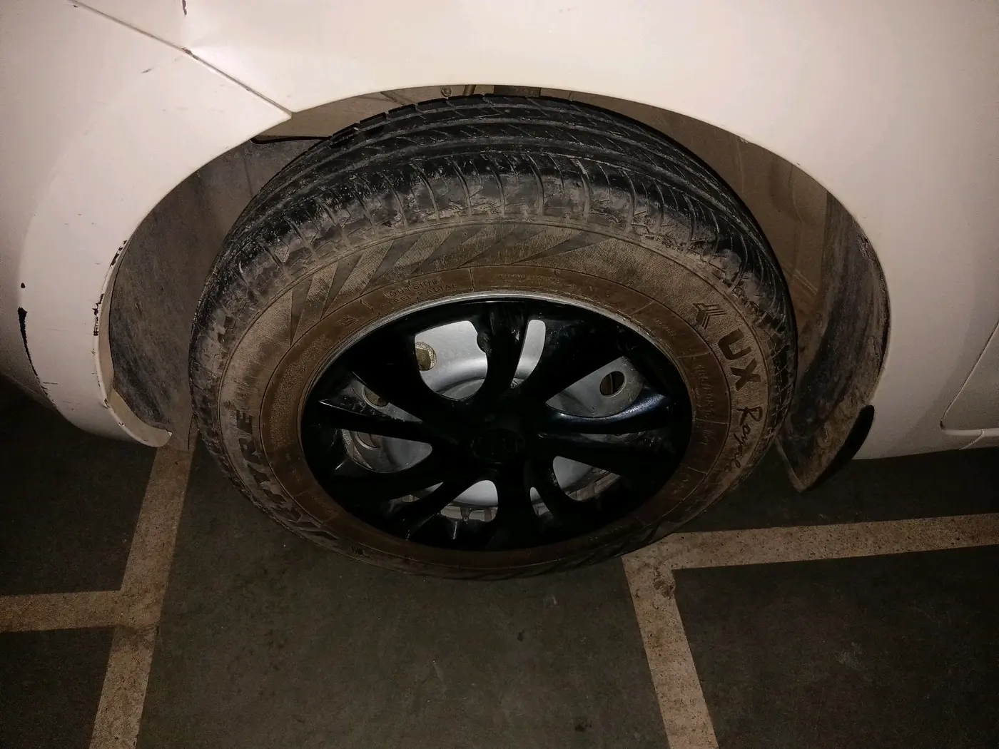 2023 Maruti Swift LXI, Petrol, Manual, 18,907 km, tyre