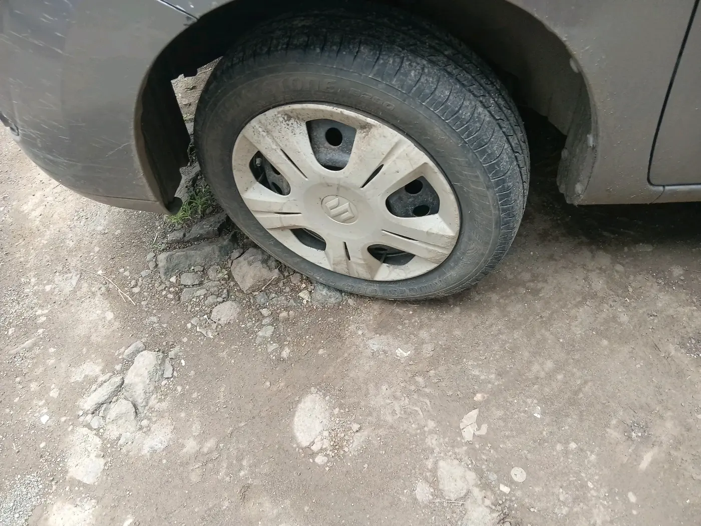 2012 Maruti Wagon R 1.0 VXI, Petrol, Manual, 1,04,239 km, tyre