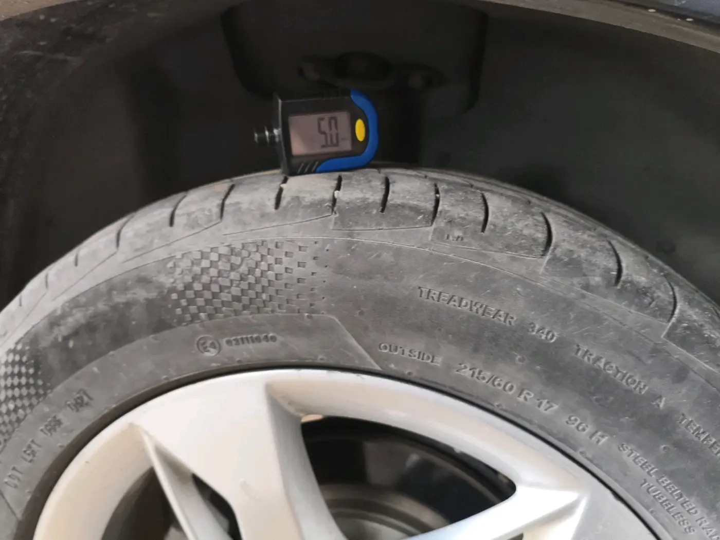 2021 MG HECTOR SUPER 2.0 DIESEL, Diesel, Manual, 1,19,115 km, tyre