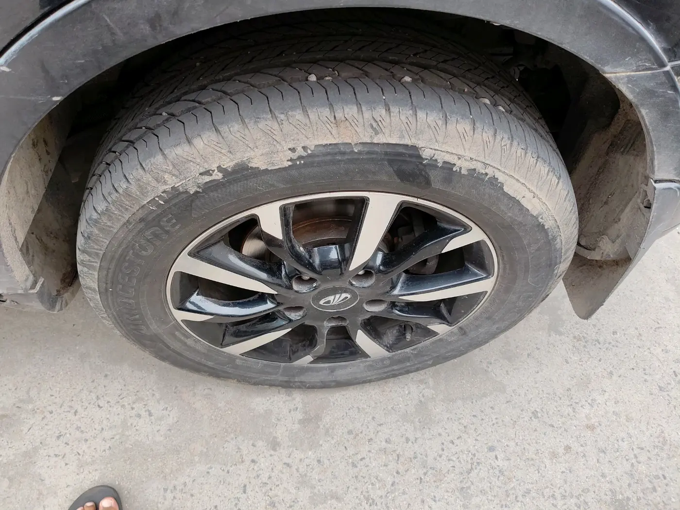 2018 Mahindra XUV500 W11 AT, Diesel, Automatic, 75,062 km, tyre