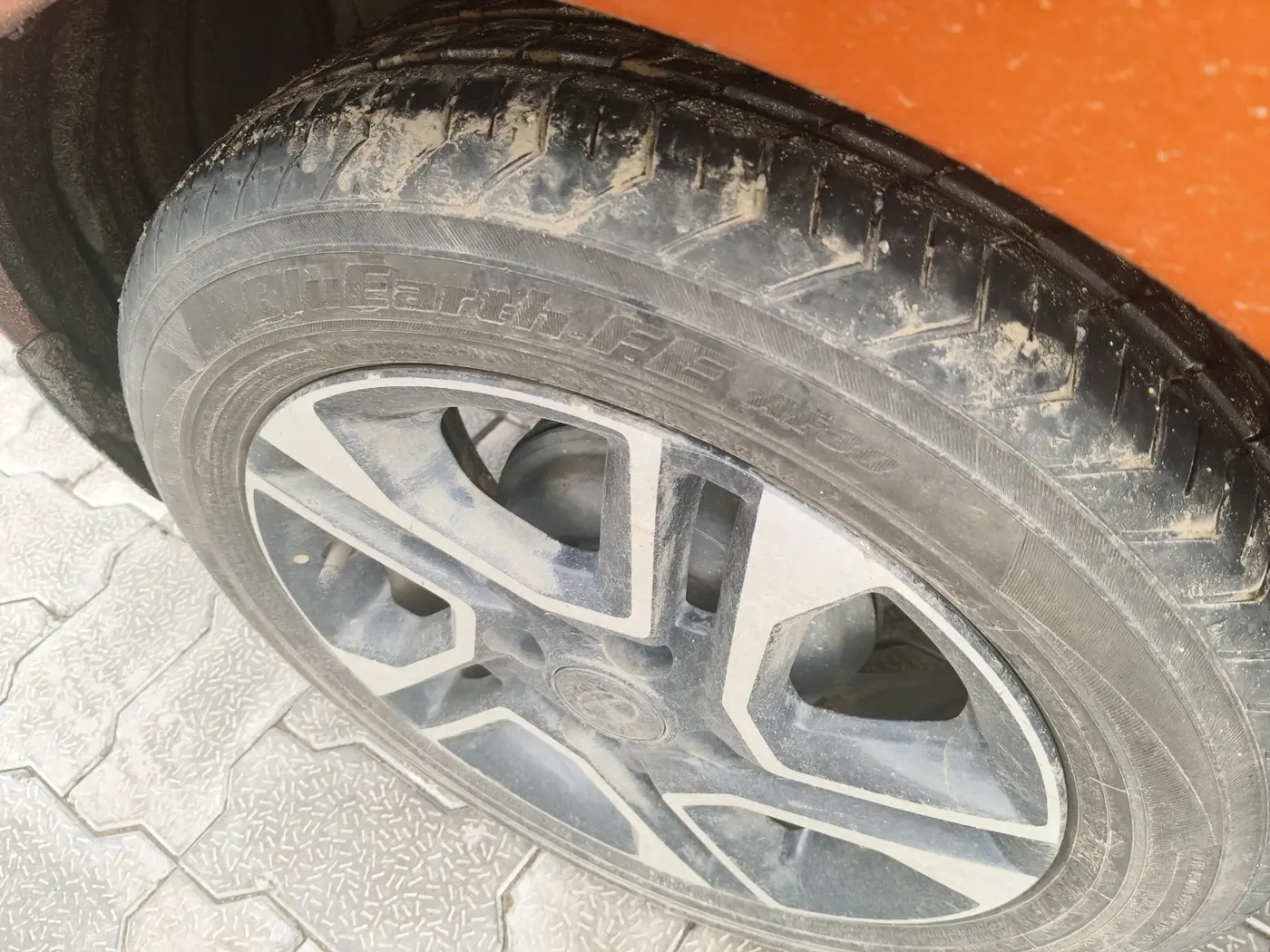 2019 Tata Tiago XZ PLUS PETROL, Petrol, Manual, 60,716 km, tyre