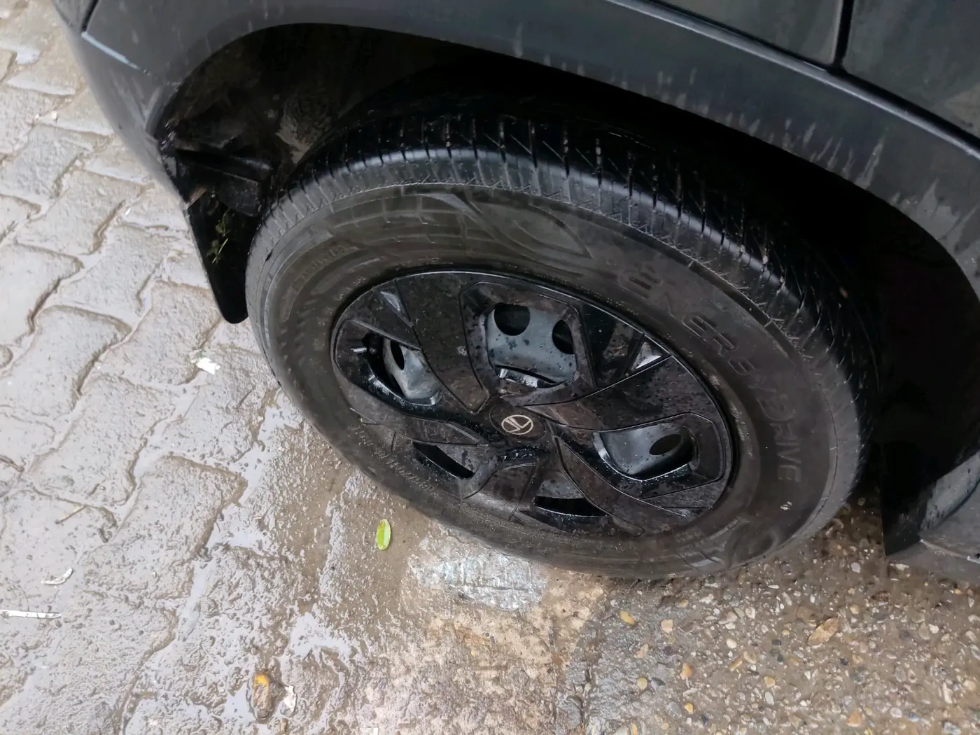2025 Tata PUNCH ADVENTURE MT CNG , CNG, Manual, 16,437 km, tyre