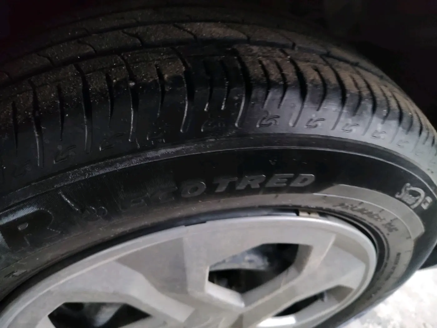 2025 Maruti BREZZA LXI S- CNG, CNG, Manual, 29,029 km, tyre