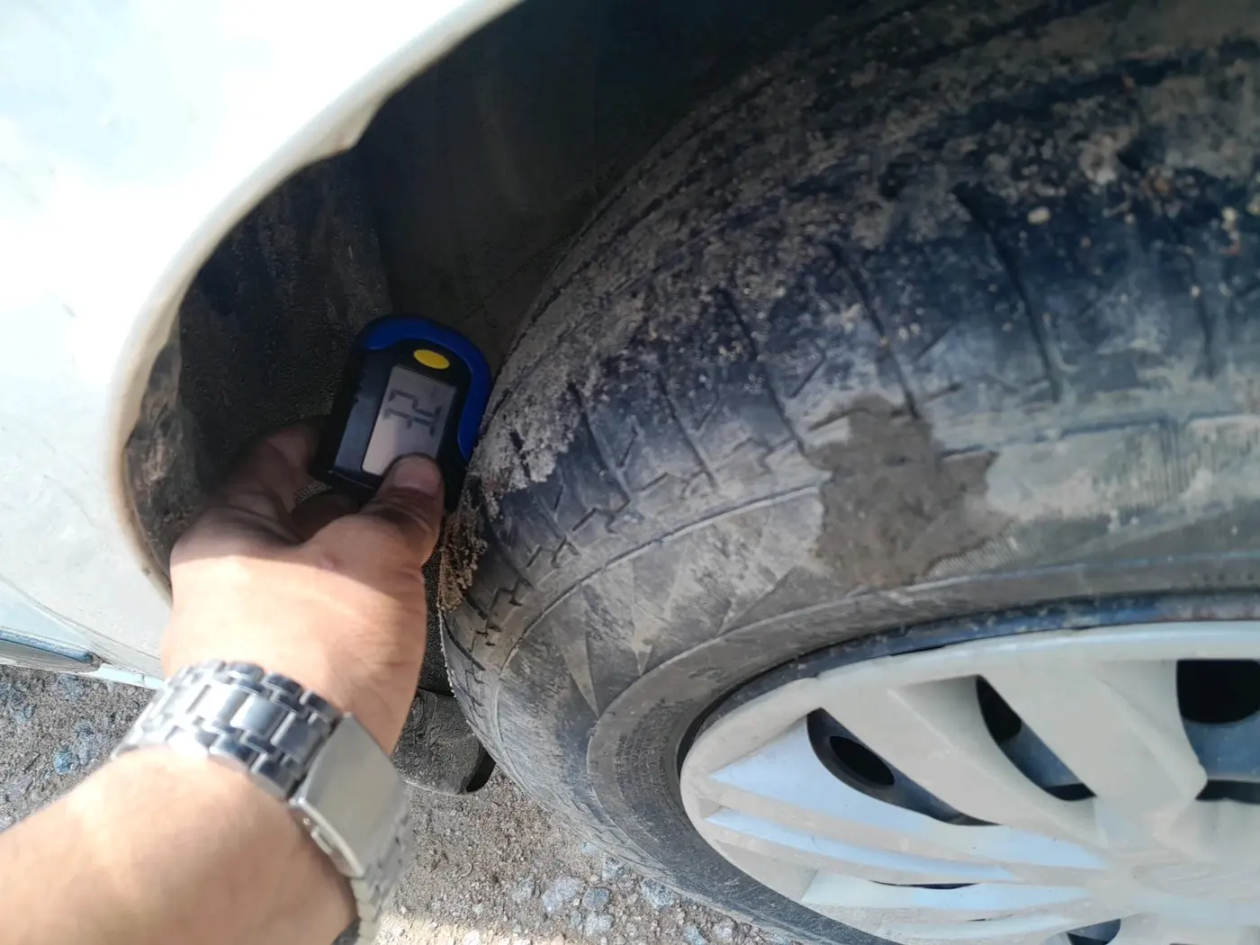 2023 Maruti Dzire VXI, Petrol, Manual, 77,870 km, tyre