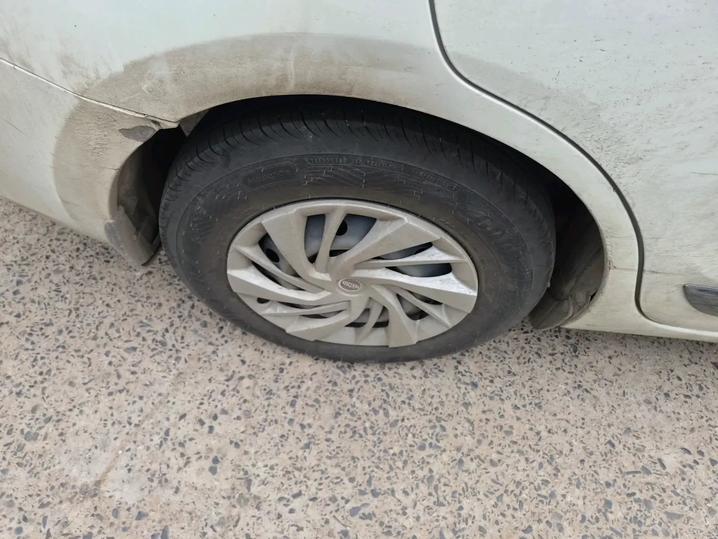 2021 Maruti Dzire VXI, Petrol, Manual, 89,132 km, tyre