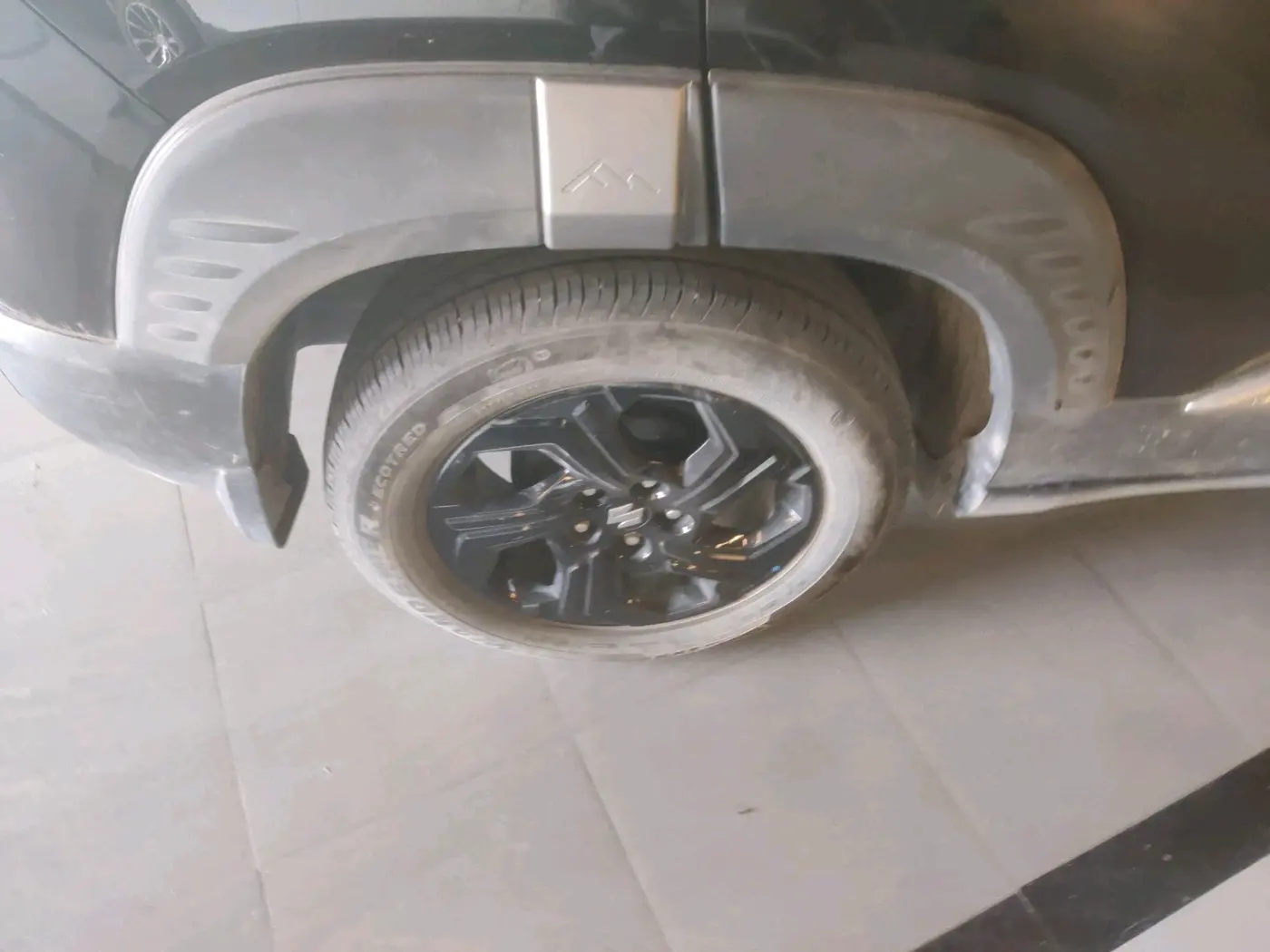 2025 Maruti BREZZA ZXI SMART HYBRID , Petrol, Manual, 19,770 km, tyre