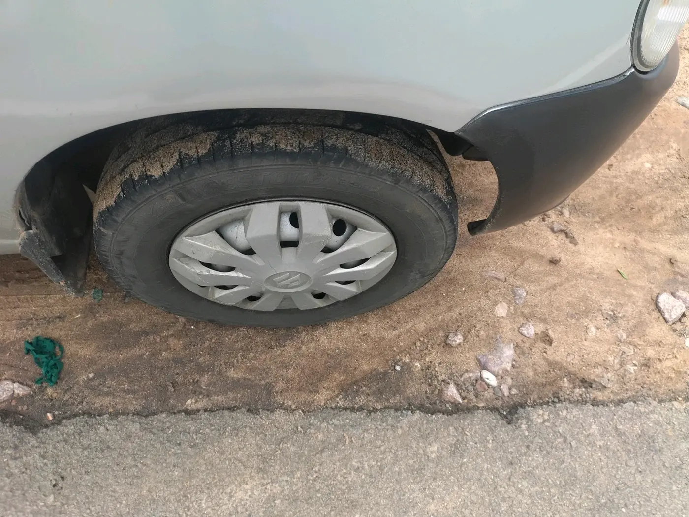 2011 Maruti Alto LXI, Petrol, Manual, 1,03,439 km, tyre